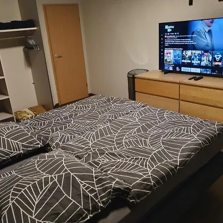 Schlafzimmer, Ruhige Lage In Meppen --- Check-In Mit Schluesselkasten Exterior photo